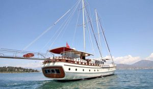 Diamond Lila 30m luxury gulet cruising along the Fethiye coastline