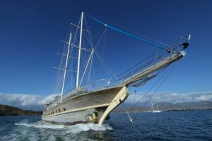 Spacious foredeck and sunbathing area on premium gulet Prenses Lila for rent