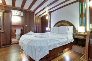S Dogu gulet comfortable guest cabin