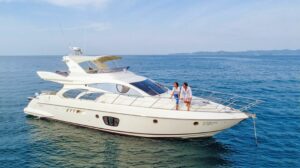 Azimut 55 for charter