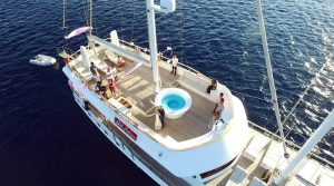 Gul Sultan gulet cruising through the turquoise waters of Bodrum