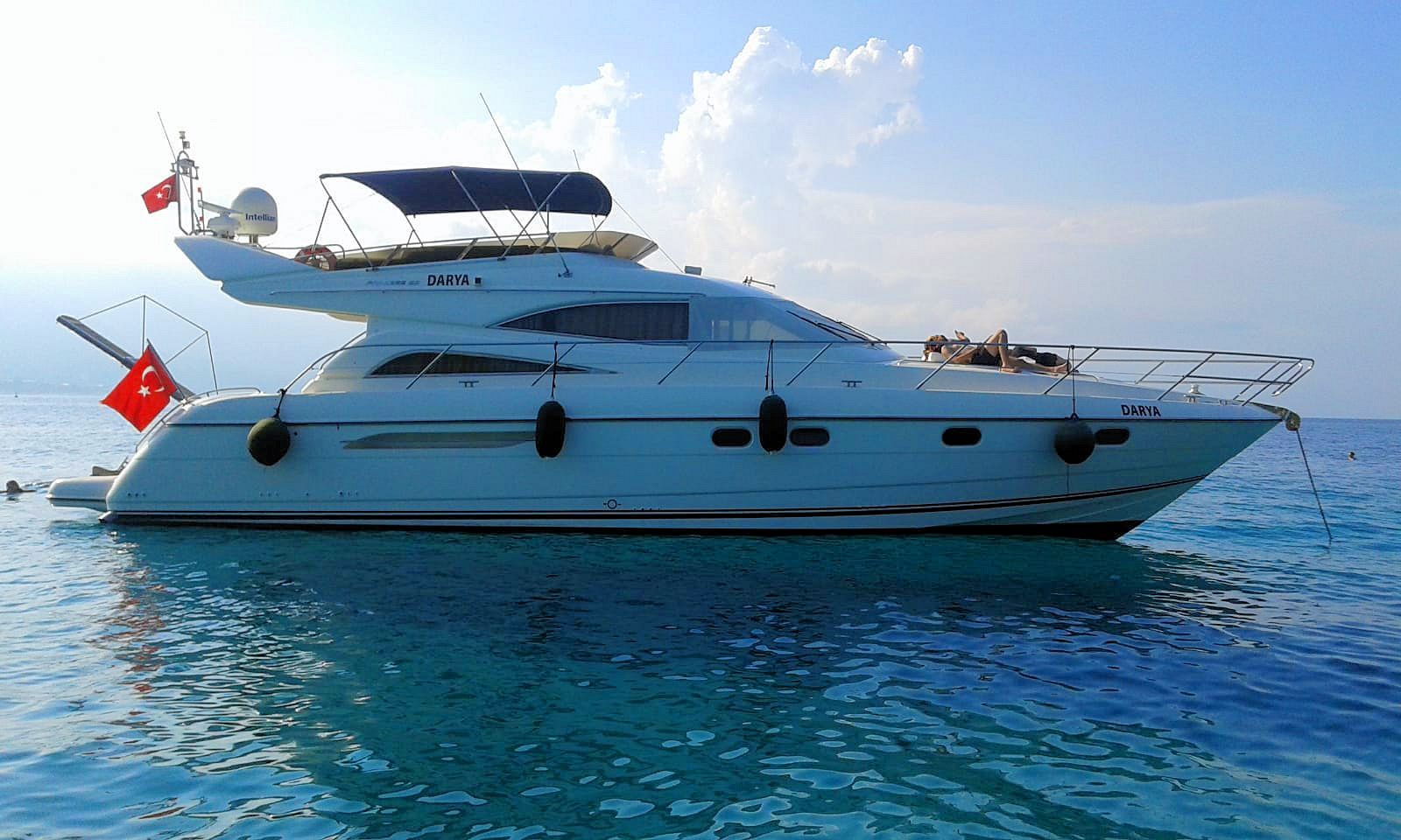 Darya Motor Yacht for charter