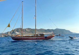 Seyma Kaptan 25.5m luxury gulet cruising along the Bodrum coastline