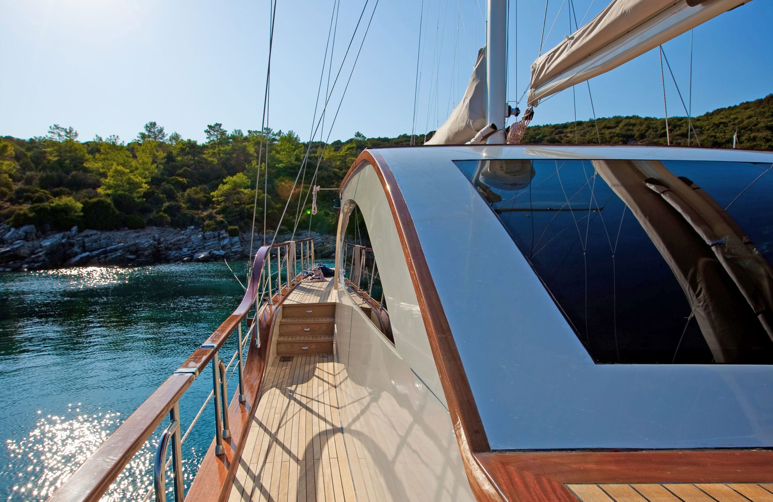 Yacht Charter in Turkey, Motor Yacht, Gulet Charter Bodrum..