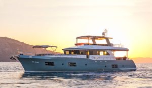 Floki Motor Yacht charter