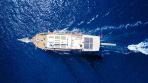 Vamos 1 28m luxury motor yacht cruising along the Bodrum coastline