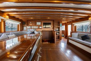 Oxyzen Gulet – Classic Luxury Gulet Charter Experience in the Mediterranean