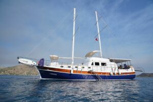 LAVINIA GULET CHARTER