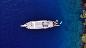 Canoe and paddle board water sports activities offered on Nayk 2 gulet