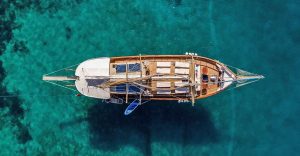 Traditional wooden deck and al fresco dining area on Golden Life