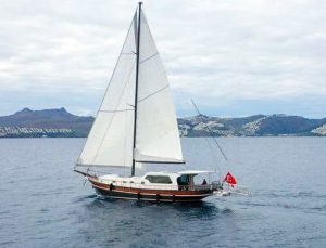 Bodrum luxury gulet charter Eser 1 exterior view and deck design
