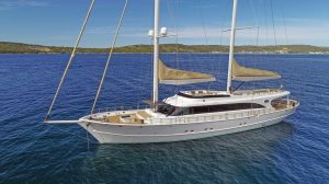 Acapella Sailing Yacht
