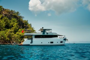 Luxury Trawler Charter Oggusto