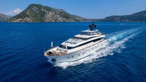 30.50m luxury motor yacht D MARE cruising through the Mediterranean Sea in Alanya