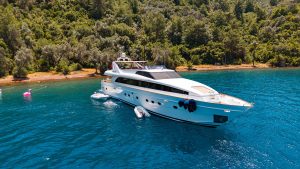 Luxury Motor Yacht Charter Blues