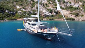 Luxury Gulet Arni for Charter