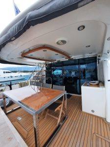 Luxury Yacht Charter in Göcek: An Unforgettable Blue Cruise with Fairline Squadron 78