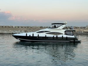 Ameşin E Luxury Motor Yacht Charter
