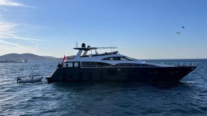 AMEŞİN N LUXURY MOTOR YACHT CHARTER IN ISTANBUL