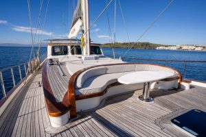Unforgettable Blue Cruise Experience in Bodrum with Luxury Charter Gulet Carpediem Coral