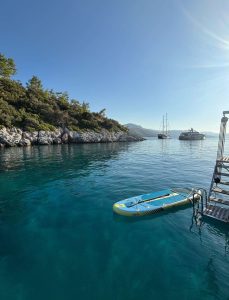 Nuhun Gulet canoe and paddleboard water sports activities