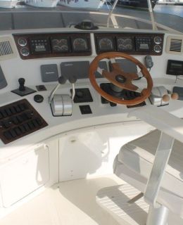 Sea Ray 56 Motoryacht (22)