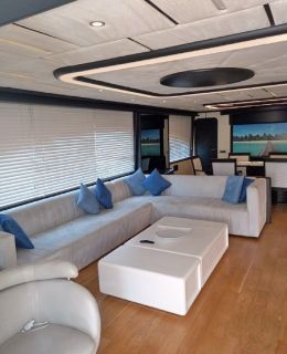 Elegant Build Motor Yacht (6)