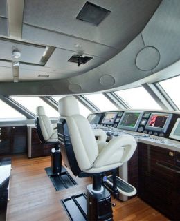 Composite luxury motor yacht (26)