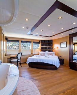 Smyrna Luxury Motor Yacht (11)