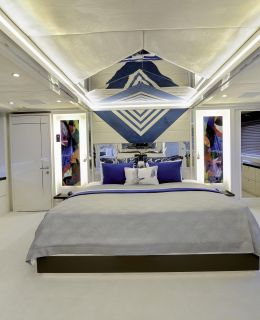 Vetro Luxury Motor Yacht (30)