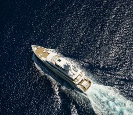 Luxury yacht charter
