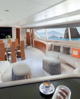 27m Custom Motor Yacht (19)