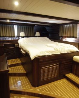 26-m-steel-motor-sailor-yacht (5)