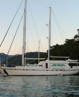 32 M Motorsailer maater