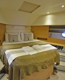 Aicon 64 Charter Motoryacht (9)