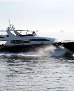 custom build motor yacht