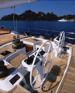 Yacht SKIP'N BOU presented by YPI