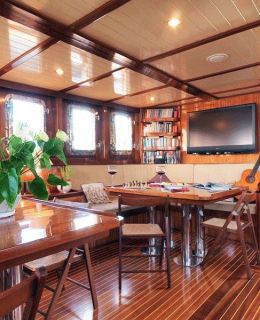30m Classic Steel Schooner (3)