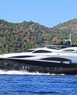 Evolution Motoryacht (1)