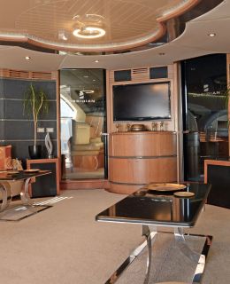 Obsidian Motor Yacht (14)