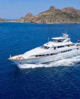 Mary Motor Yacht (01)