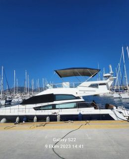 Fairline Squadron 42 (001)