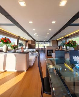 Bella Luna MotorYacht (039)