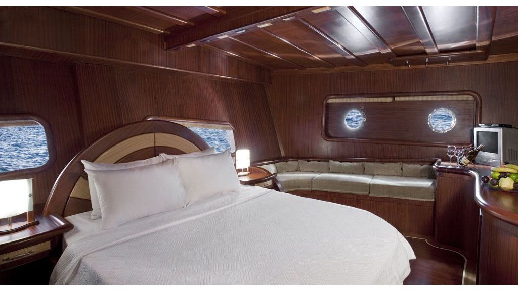 30-meter-6-cabin-luxury-gulet-master