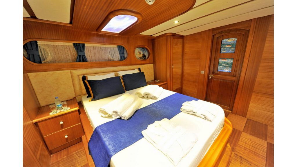 30m Charter Gulet for Sale (24)