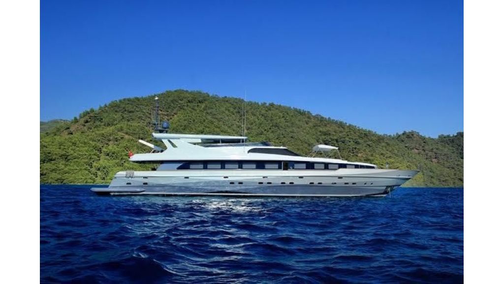39m Mahogany Built Motor Yacht for Sale (5)