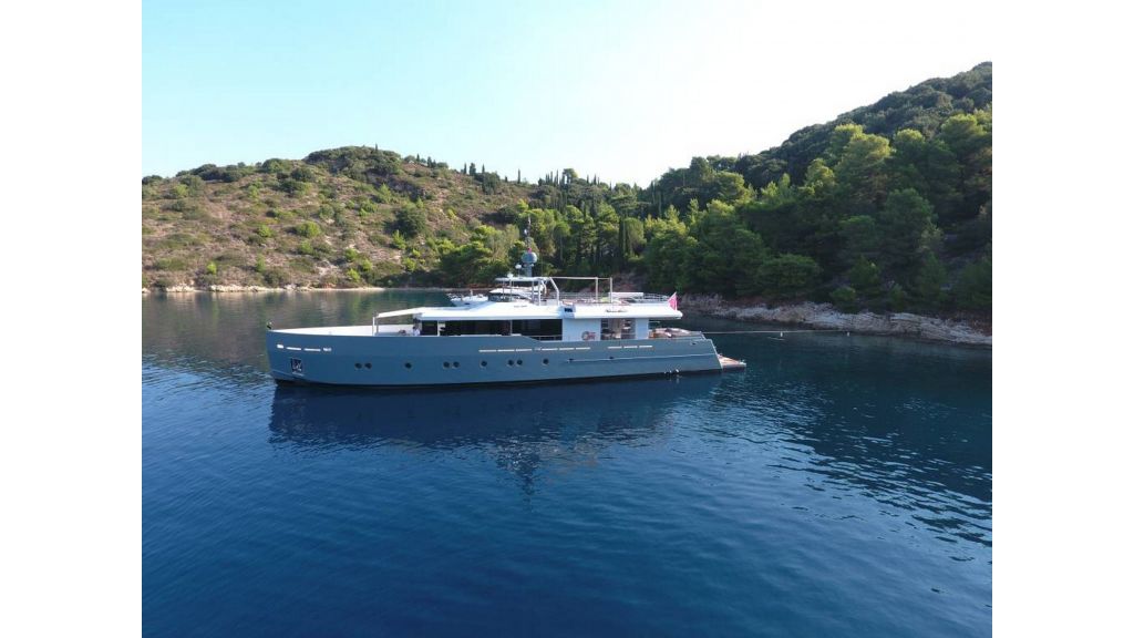 West System Motor Yacht (41)