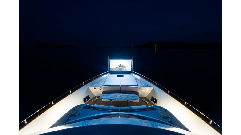 Motor Yacht GO (004)