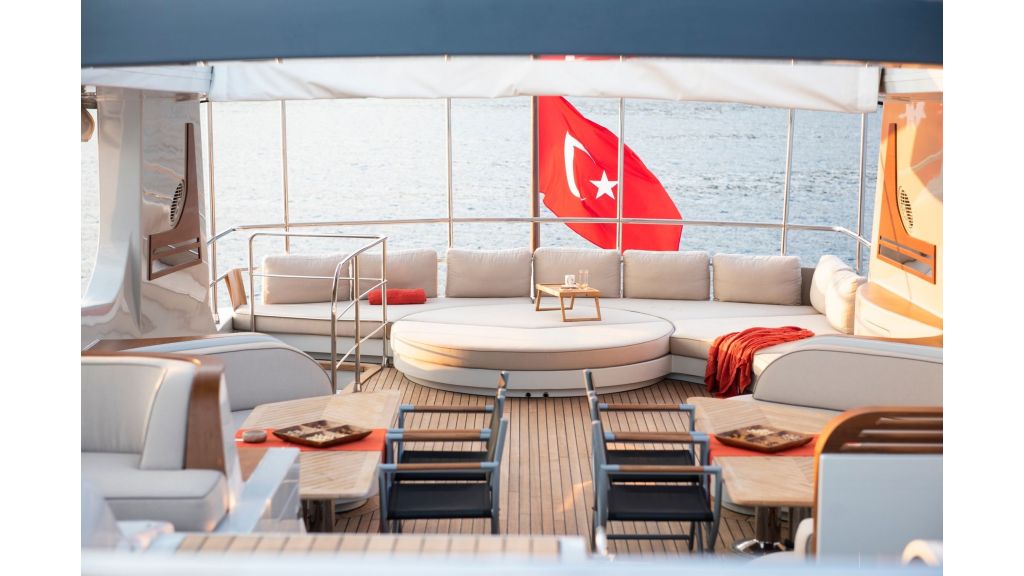 Motor Yacht GO (006)