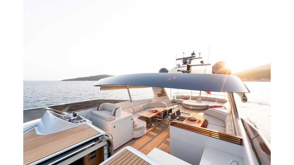 Motor Yacht GO (008)